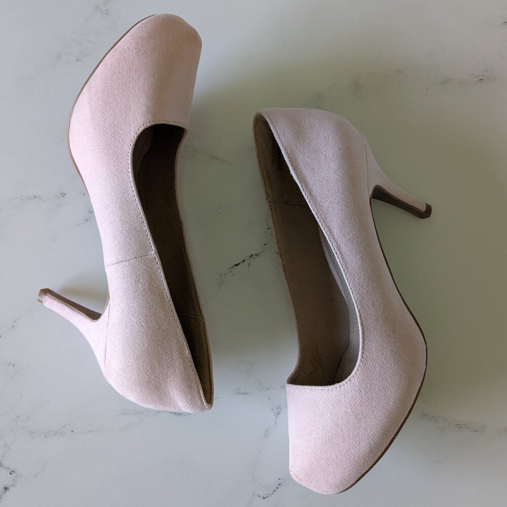 Pink suede pumps